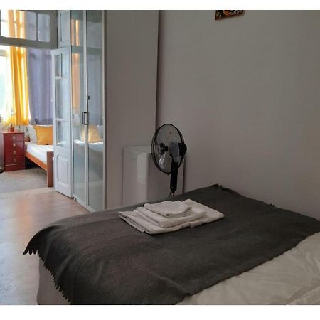 #Private Room C Lisbon Exterior photo